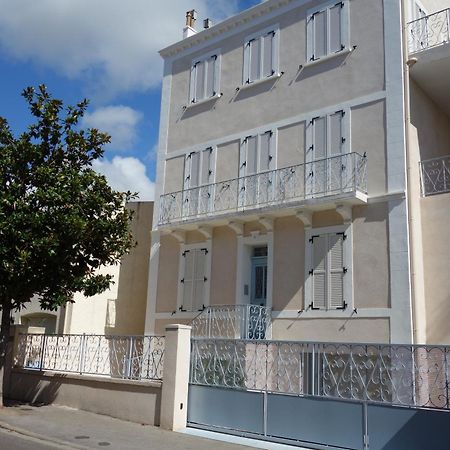 Appartement Port De Sanary Екстер'єр фото